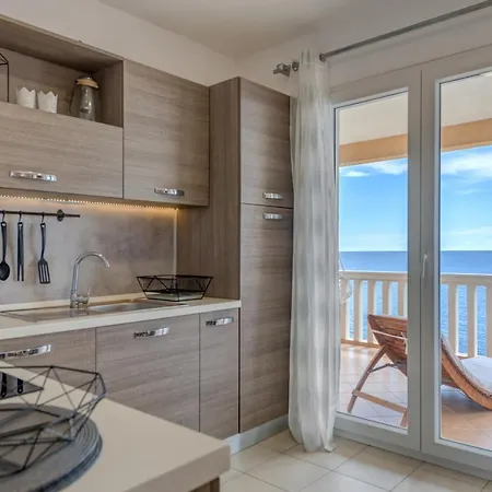 Hug The Horizon Apartman *