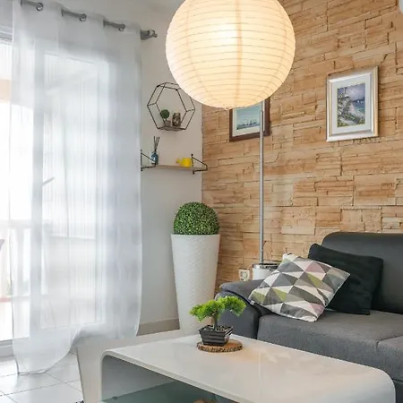 Apartman Hug The Horizon